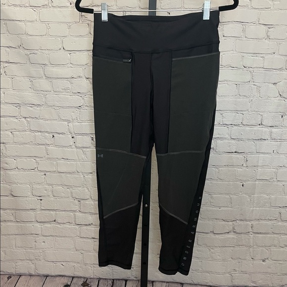 Under Armour Fusion Ankle Crop Black Heat Gear Fit - Picture 1 of 4